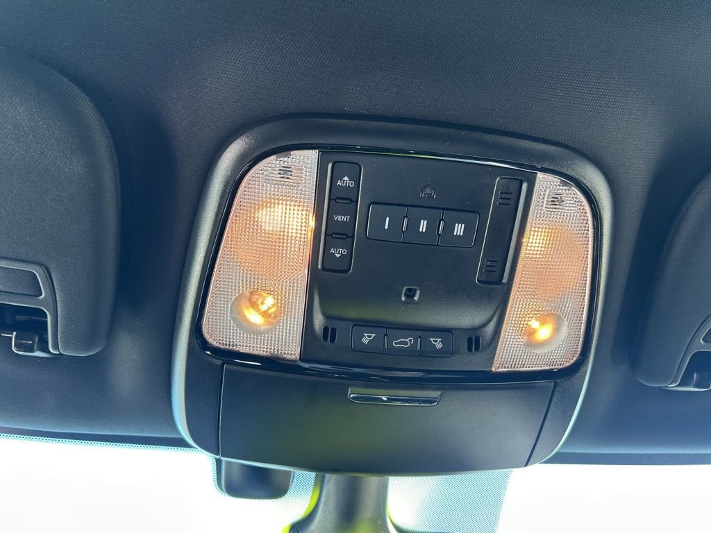 Used 2024 Dodge Durango GT image 26