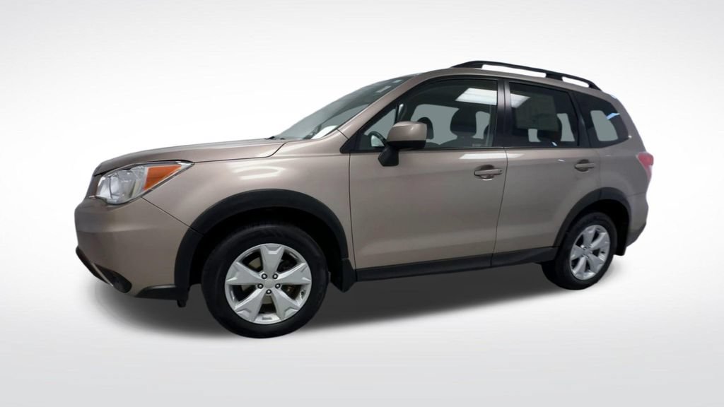 Used 2016 Subaru Forester 2.5i Premium w/ All-Weather Package AWD/4WD image 4