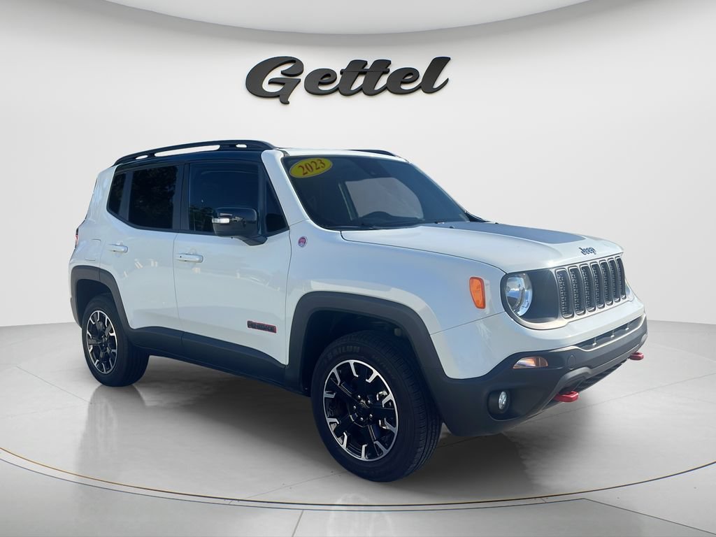 Used 2023 Jeep Renegade Trailhawk AWD/4WD image 3