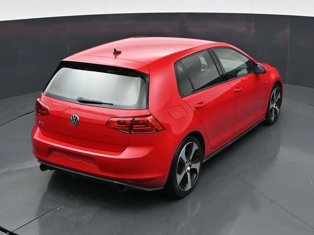 Used 2016 Volkswagen Golf 4-Door FWD image 31