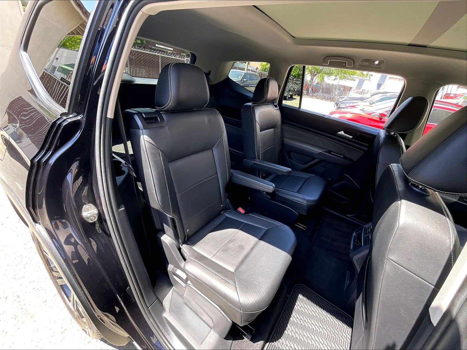 Certified 2022 Volkswagen Atlas SE w/ Panoramic Sunroof Package FWD image 26