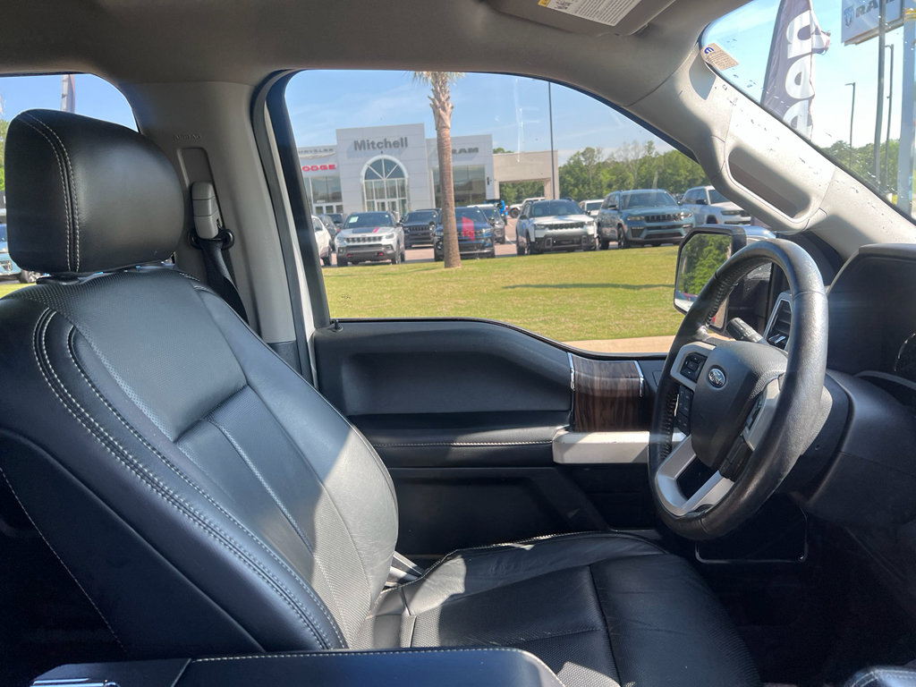 Used 2018 Ford F150 Lariat w/ Equipment Group 502A Luxury AWD/4WD image 14
