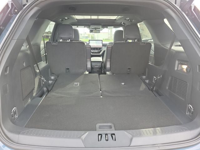 New 2026 Ford Explorer Tremor w/ Tremor Ultimate Package AWD/4WD image 32
