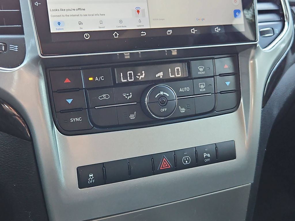 Used 2013 Jeep Grand Cherokee Laredo AWD/4WD image 25