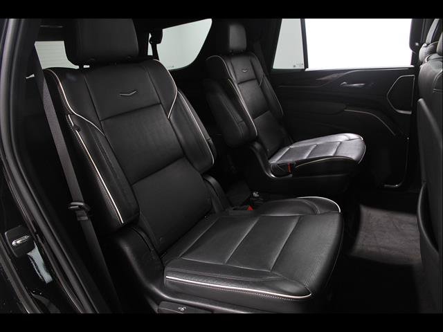 Certified 2022 Cadillac Escalade Premium Luxury AWD/4WD image 22