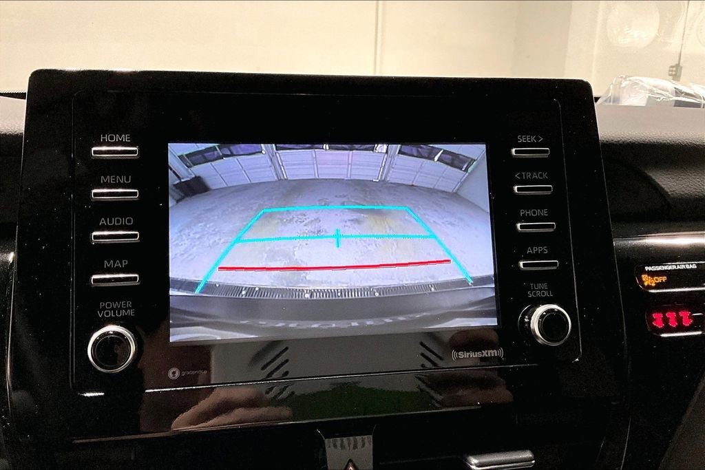 Used 2024 Toyota Camry SE image 29