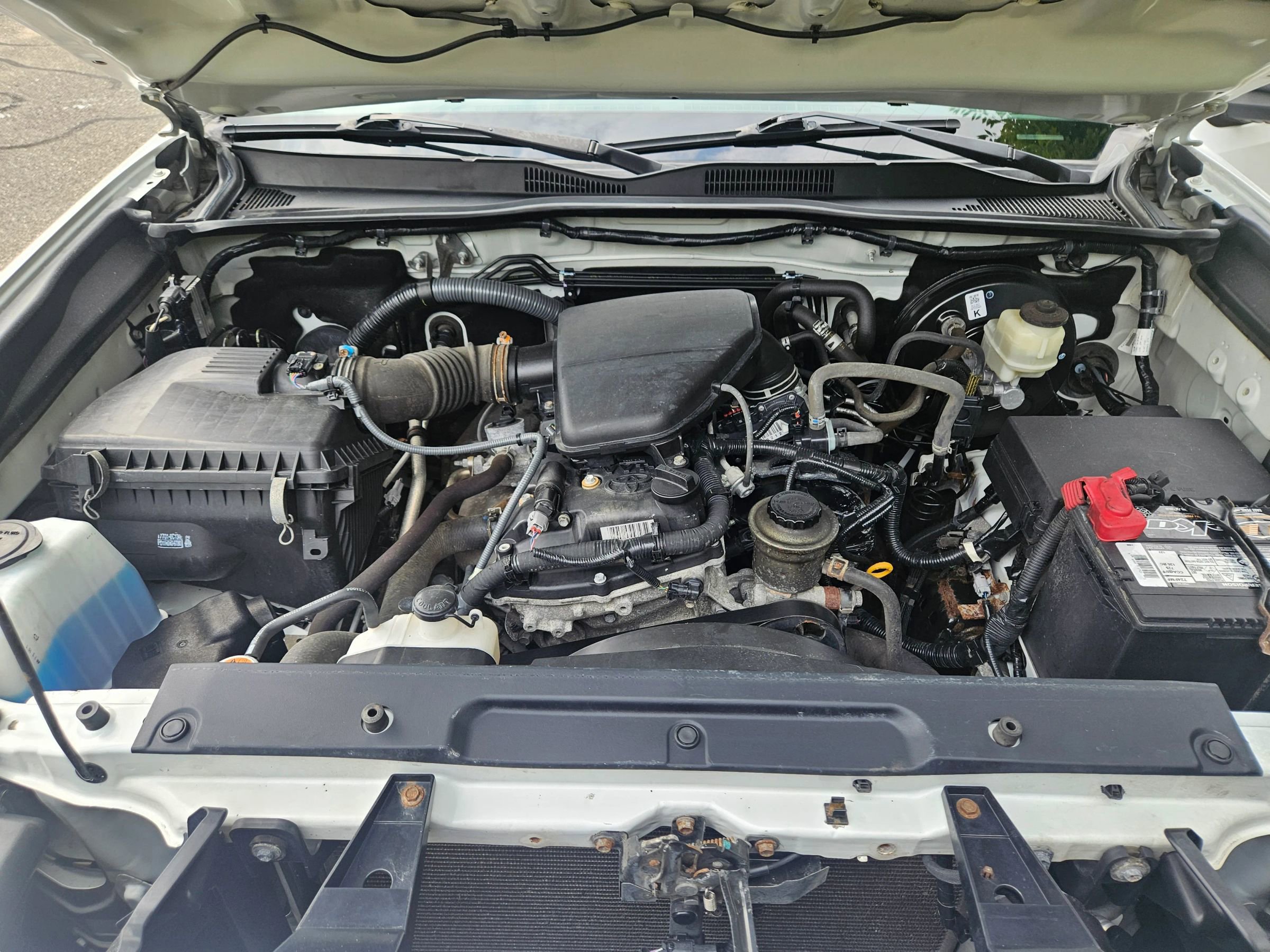 Used 2018 Toyota Tacoma SR image 14