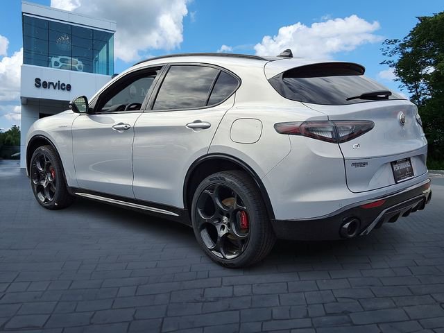 New 2026 Alfa Romeo Stelvio Sprint image 4