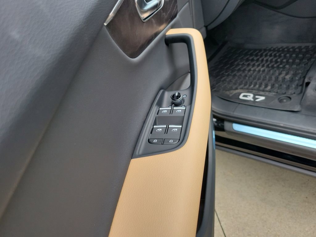 New 2026 Audi Q7 2.0T Premium AWD/4WD image 11