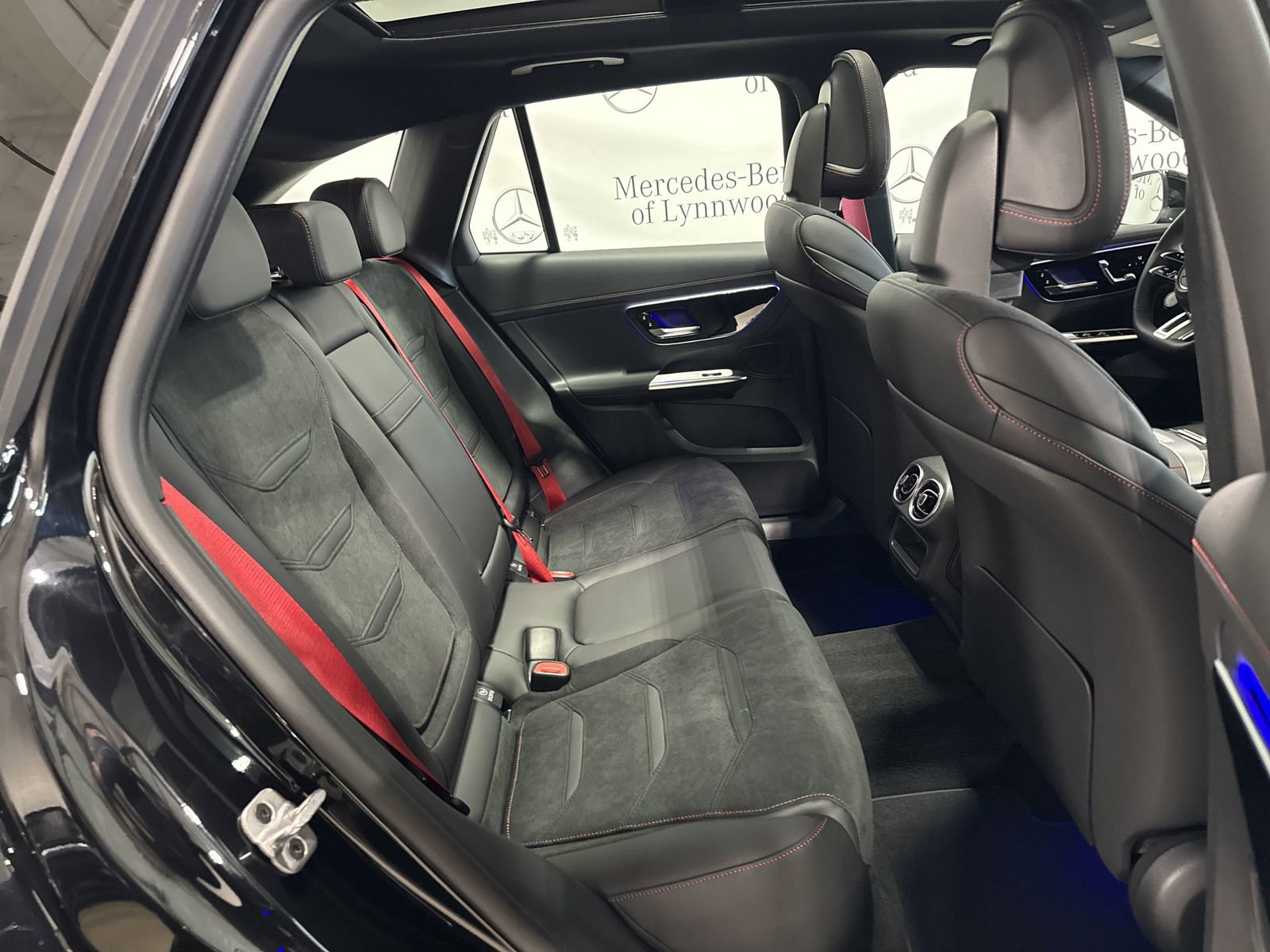 New 2025 Mercedes-Benz GLC 43 AMG 4MATIC image 14