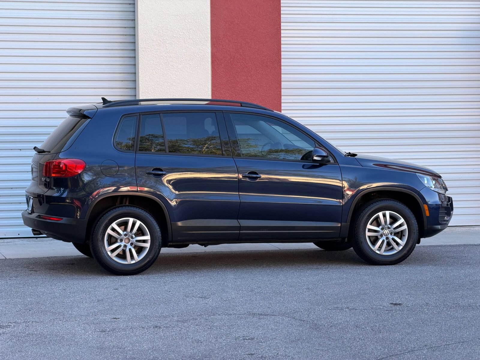 Used 2015 Volkswagen Tiguan S FWD image 6