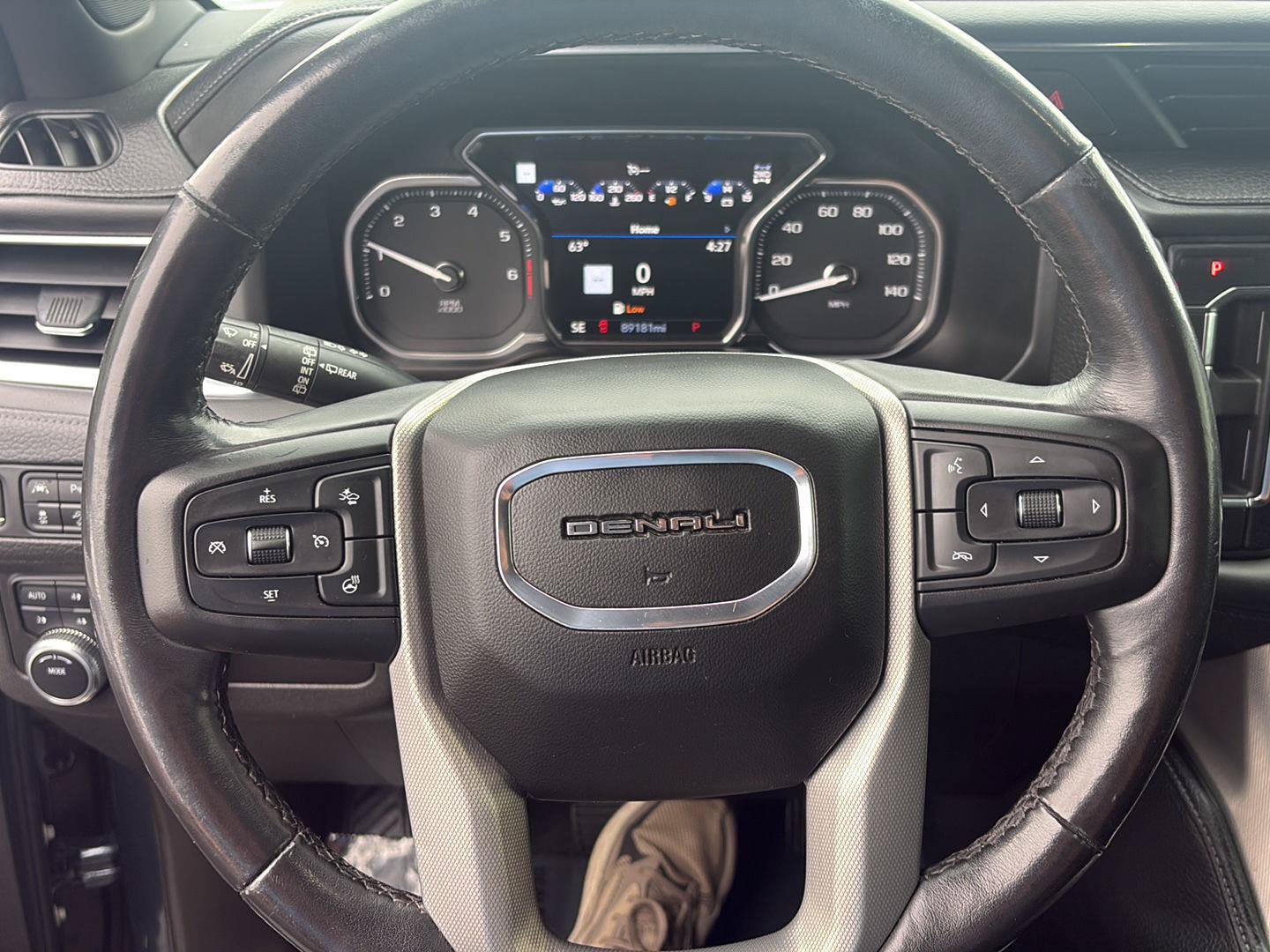 Used 2021 GMC Yukon XL Denali AWD/4WD image 18
