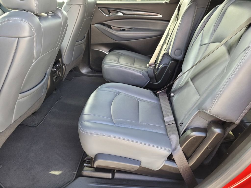 Used 2024 Buick Enclave Premium AWD/4WD image 11