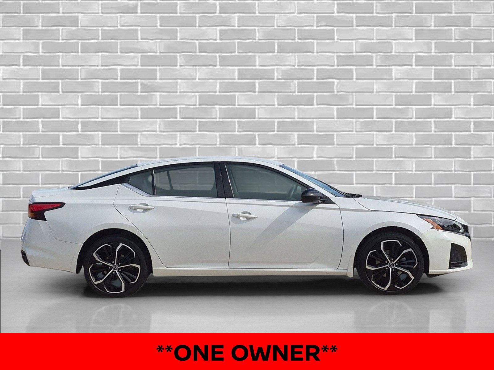 Certified 2023 Nissan Altima 2.5 SR AWD/4WD image 7