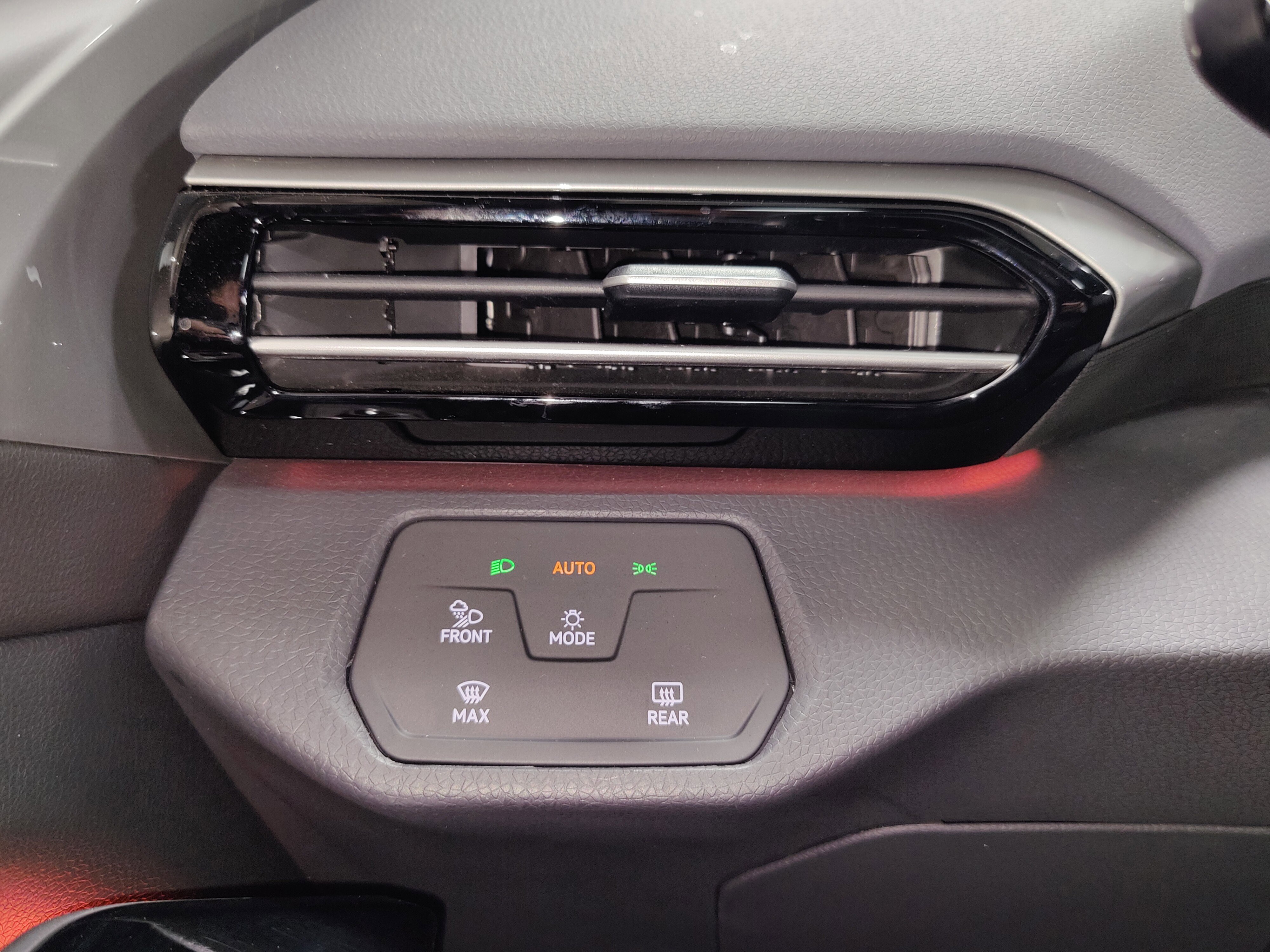 Certified 2024 Volkswagen ID.4 S image 27