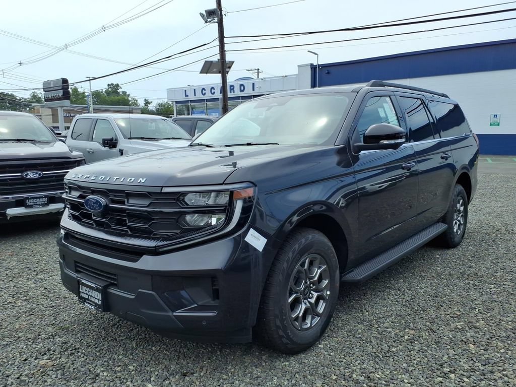 New 2026 Ford Expedition Max Active AWD/4WD image 3