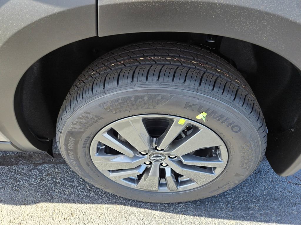 New 2026 Nissan Pathfinder SV image 6