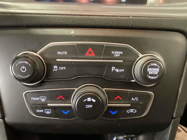 Used 2023 Dodge Charger SXT w/ Blacktop Package image 21