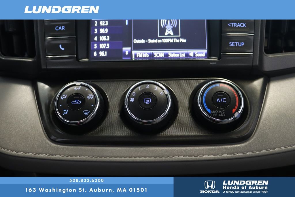 Used 2015 Toyota RAV4 LE image 22
