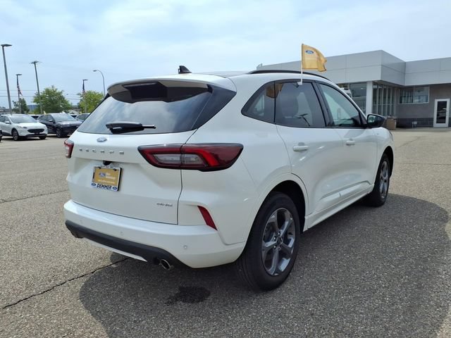 Certified 2024 Ford Escape ST-Line w/ Tech Pack #1 AWD/4WD image 7