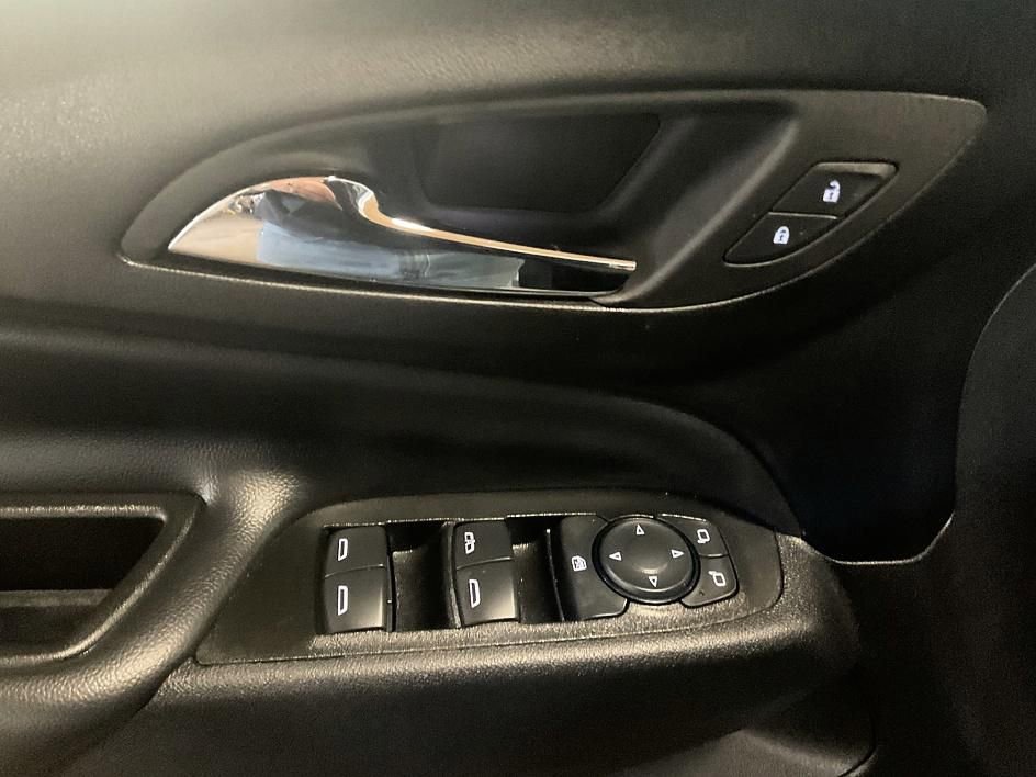 Used 2024 Chevrolet Equinox LT image 29