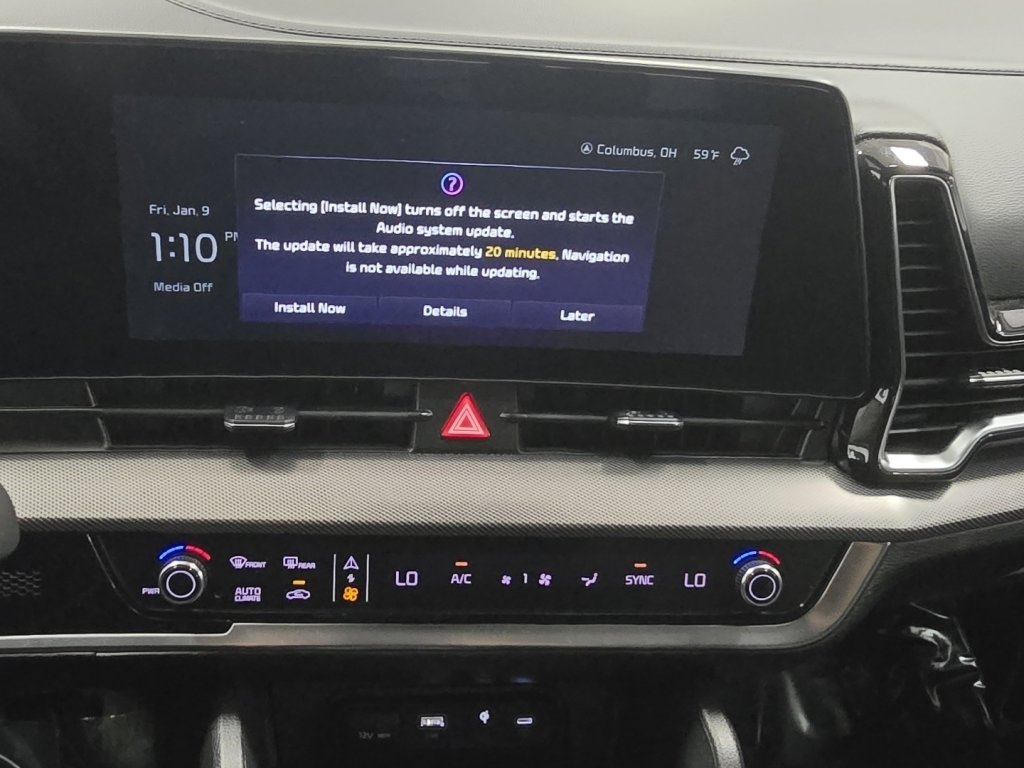 Used 2024 Kia Sportage SX image 31