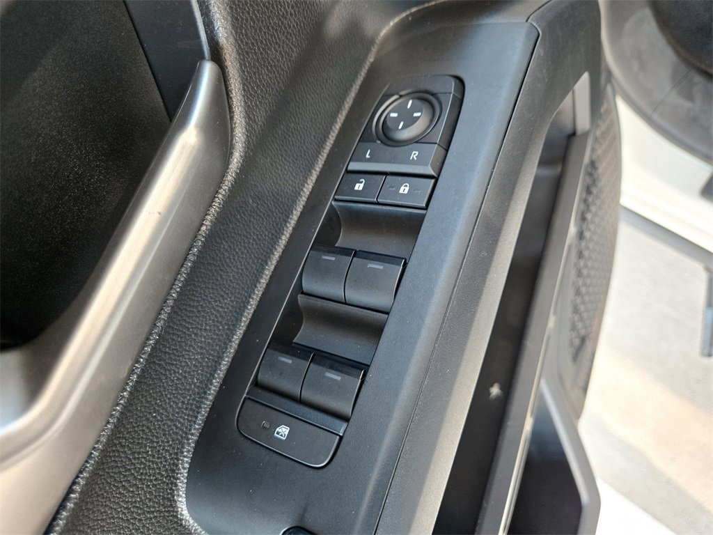 Used 2024 Toyota Tacoma TRD Off-Road image 32