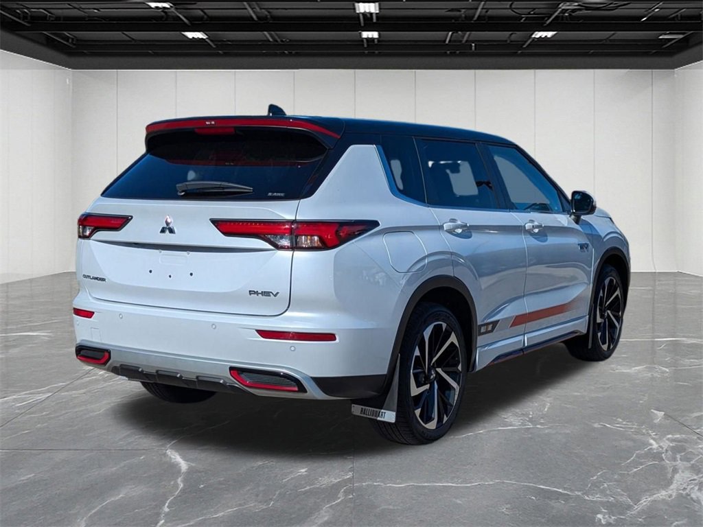 Used 2024 Mitsubishi Outlander Ralliart image 5