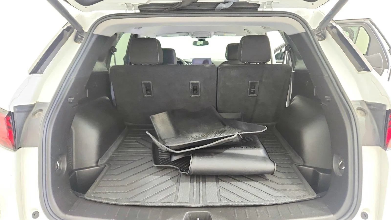 Used 2023 Chevrolet Blazer LT w/ Convenience Package FWD image 43