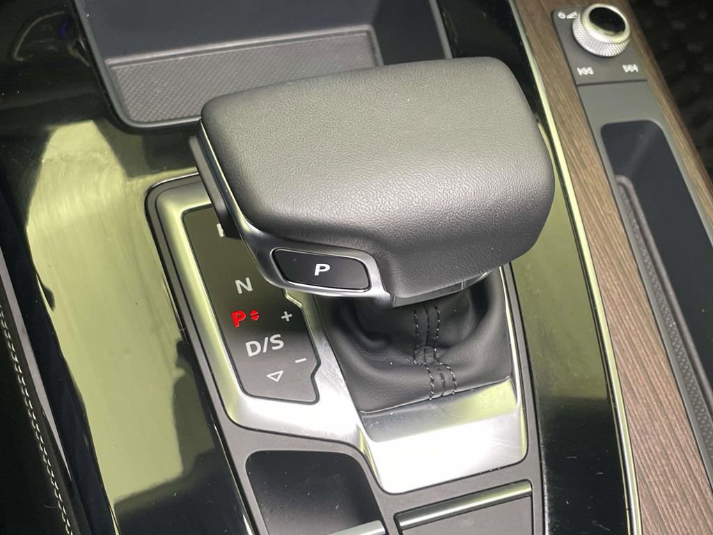 Used 2022 Audi Q5 2.0T Prestige image 34