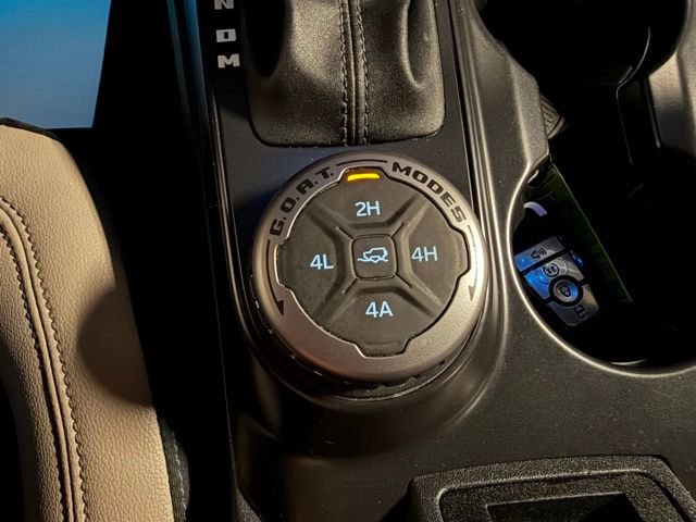 Used 2024 Ford Bronco Wildtrak image 41