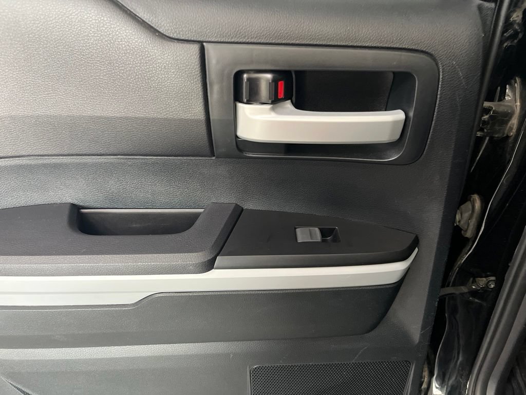 Used 2017 Toyota Tundra SR5 AWD/4WD image 62