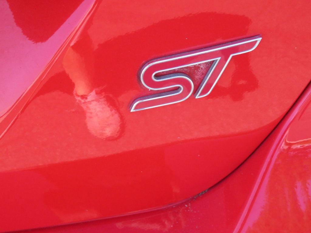 Used 2013 Ford Focus ST FWD image 13