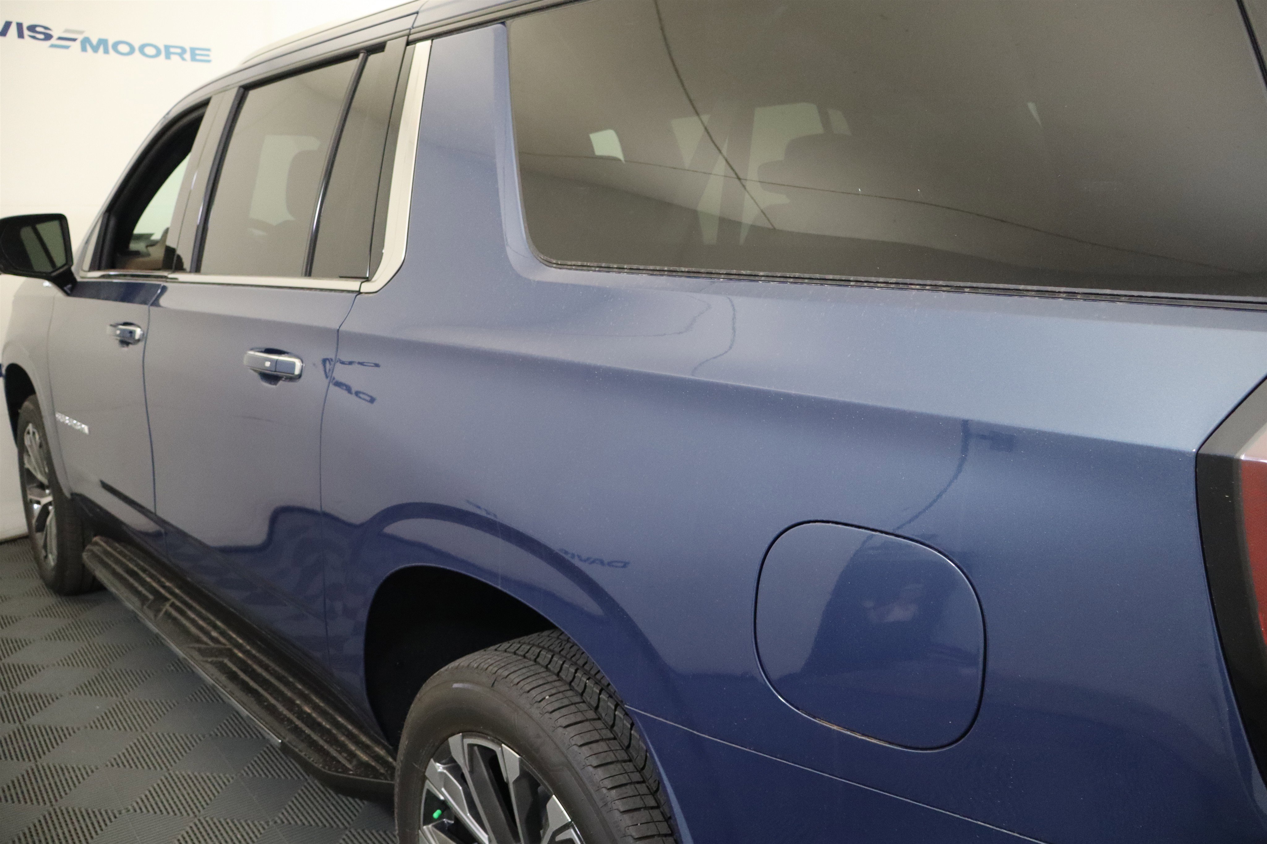New 2026 Chevrolet Suburban High Country w/ Sun And Tow Package AWD/4WD image 11