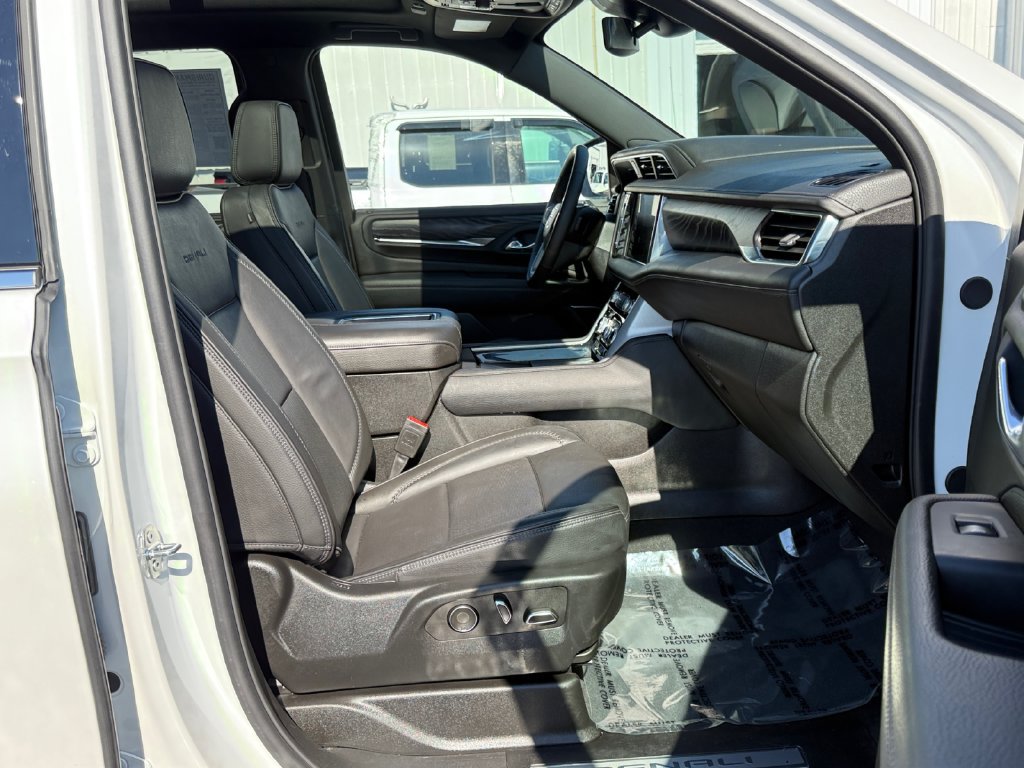 Used 2024 GMC Yukon XL Denali w/ Max Trailering Package AWD/4WD image 27