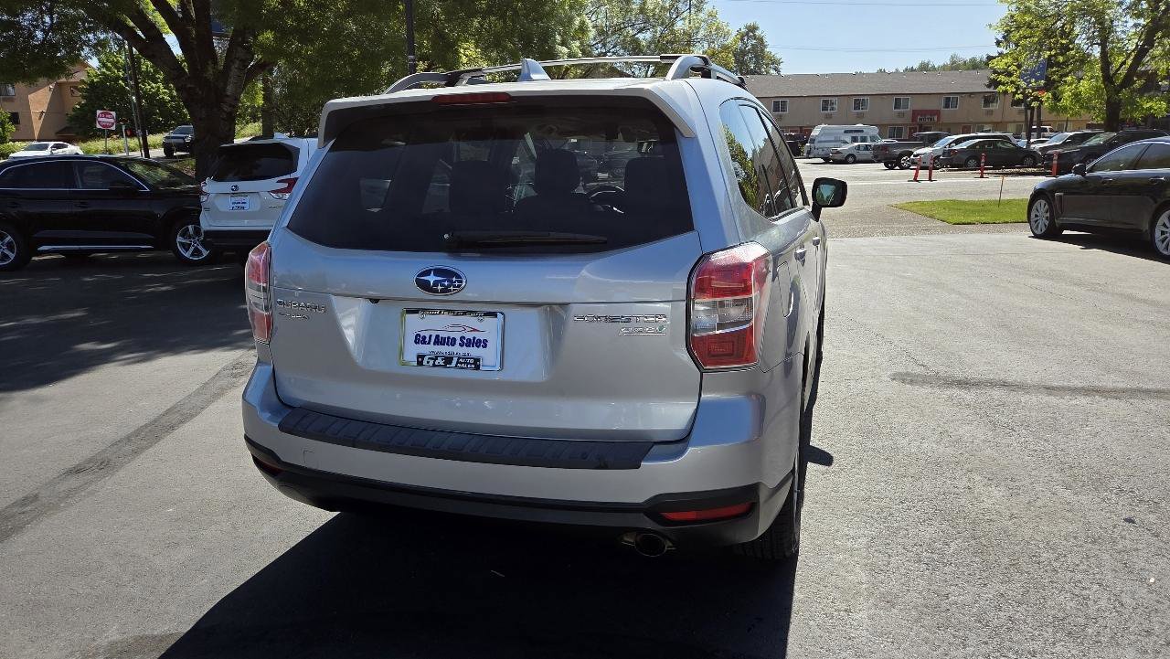 Used 2016 Subaru Forester 2.5i Limited AWD/4WD image 9
