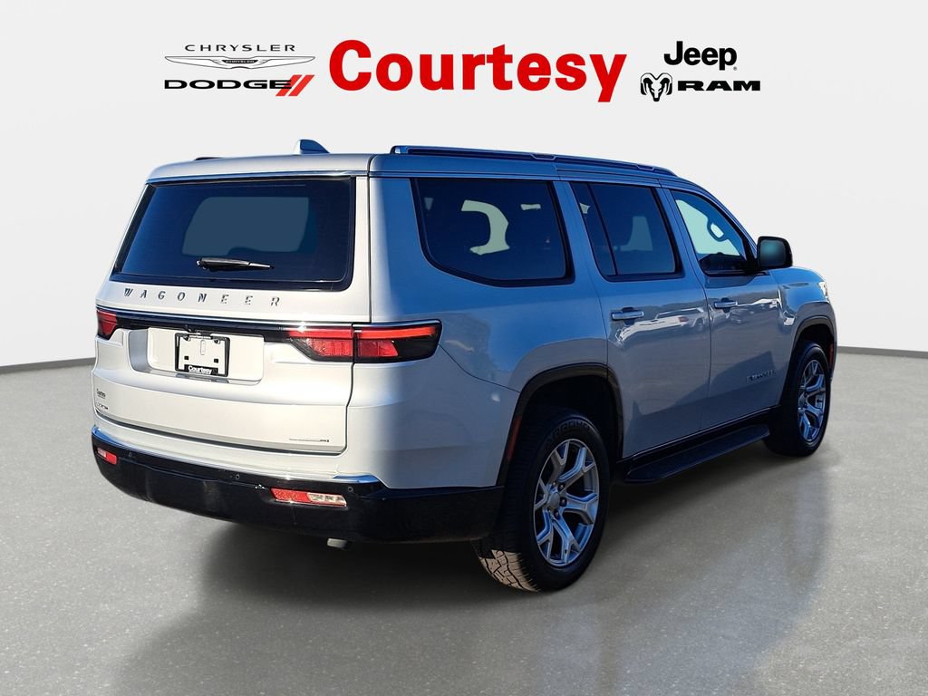 Certified 2022 Jeep Wagoneer Series II AWD/4WD image 4