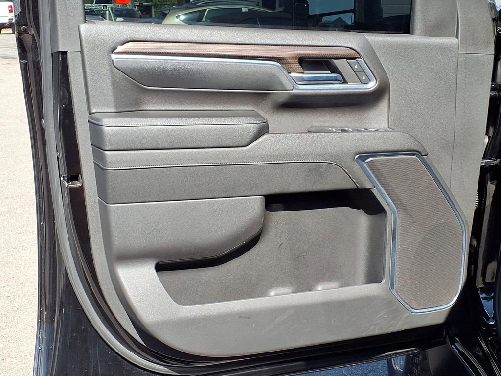 Used 2024 Chevrolet Silverado 2500 LT AWD/4WD image 26
