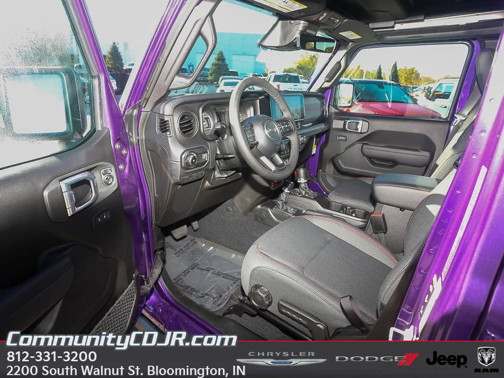 New 2026 Jeep Wrangler Unlimited Rubicon w/ Technology Group image 10