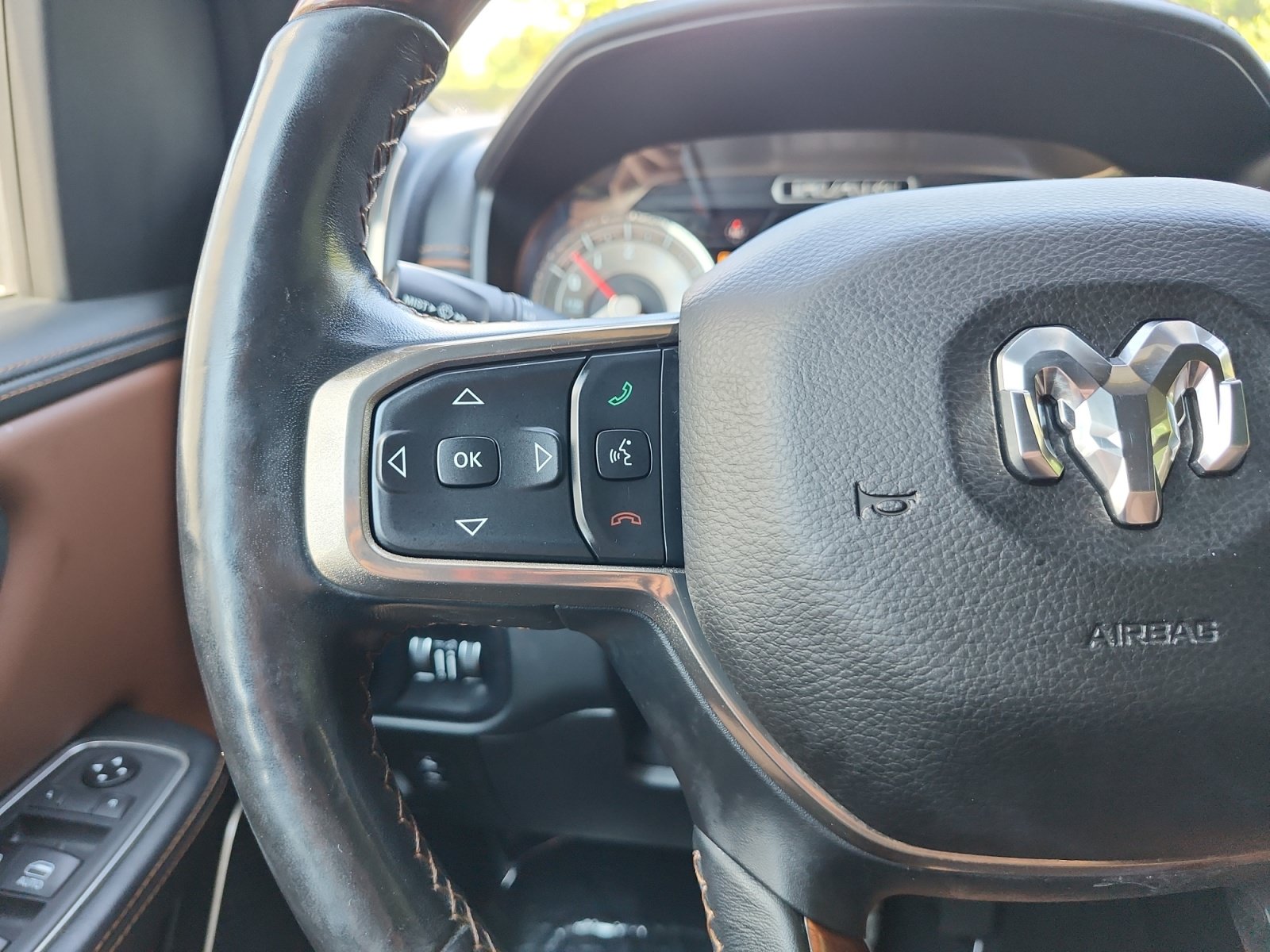 Used 2019 RAM 1500 Laramie Longhorn w/ Trailer Tow Group AWD/4WD image 30