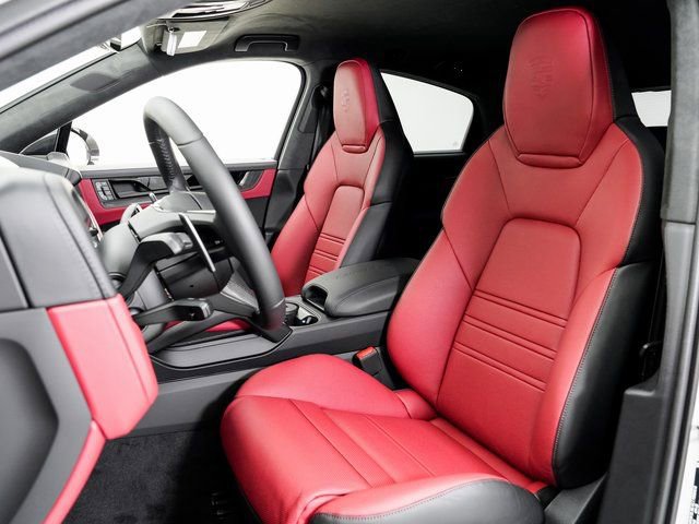 New 2026 Porsche Cayenne Turbo GT image 5