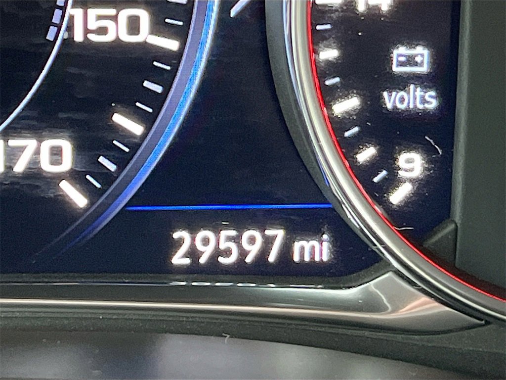 Used 2023 Chevrolet Traverse Premier image 12