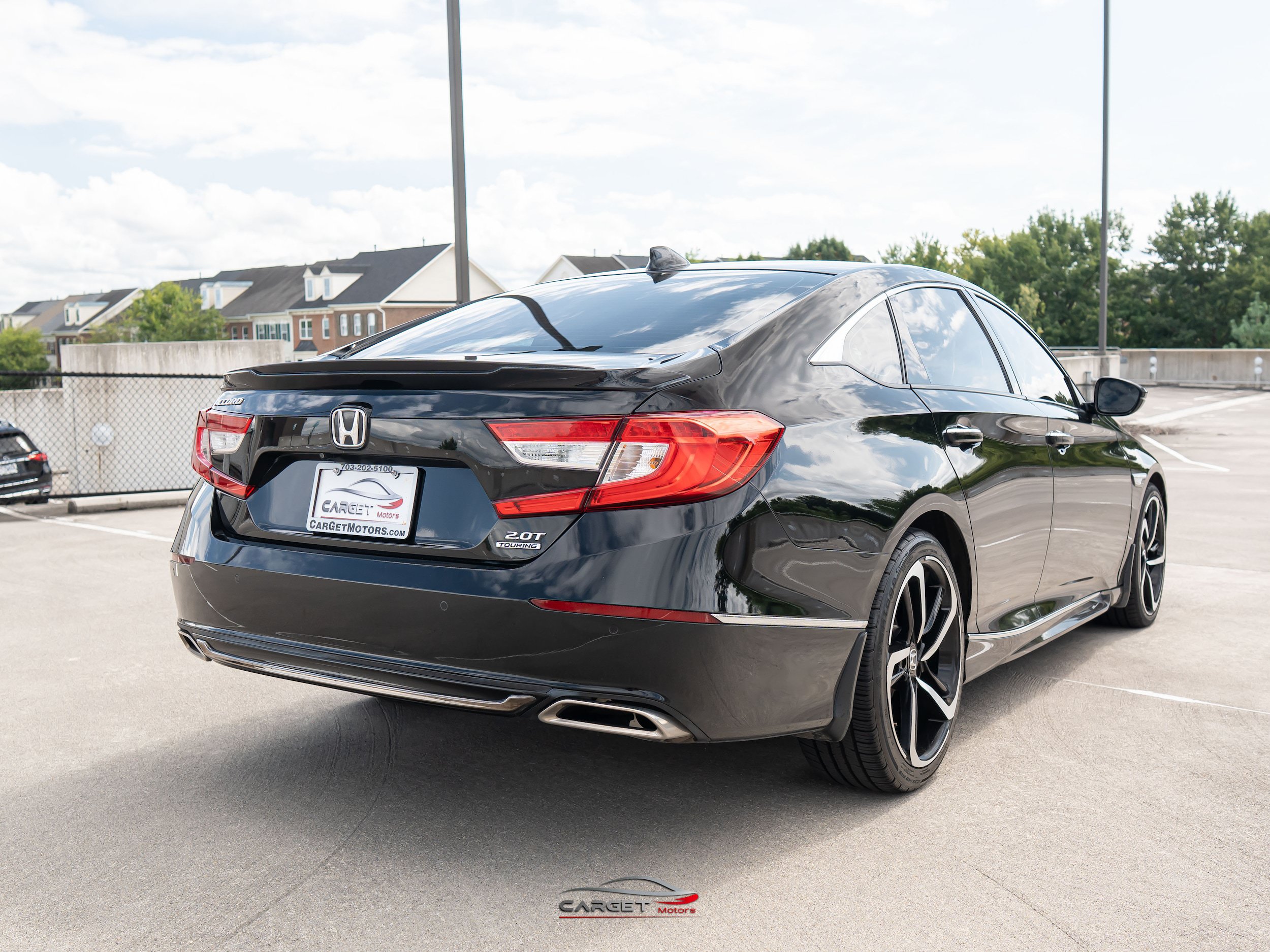 Used 2018 Honda Accord Touring image 7
