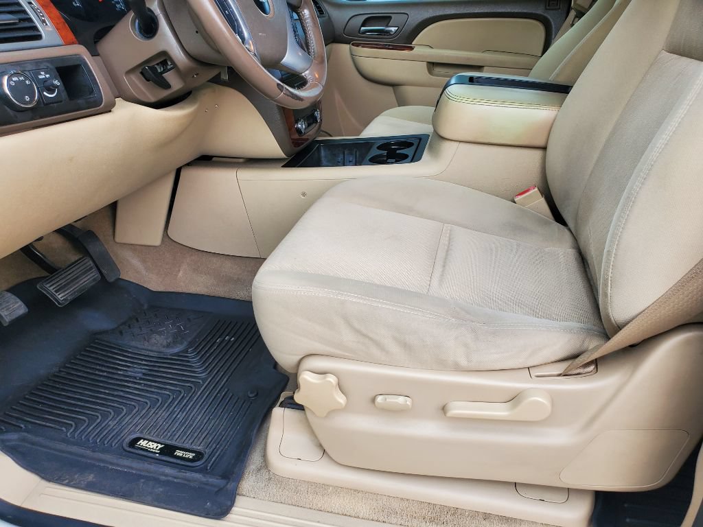 Used 2011 Chevrolet Avalanche LS RWD image 15