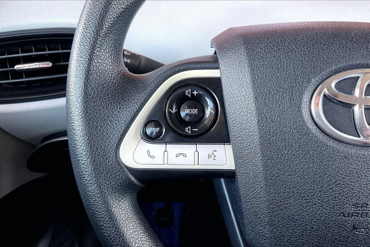 Used 2016 Toyota Prius Two FWD image 10
