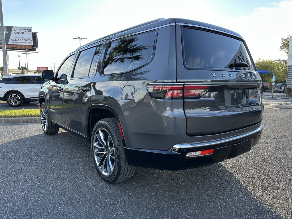 Used 2024 Jeep Wagoneer Series III w/ Premium Group I image 4