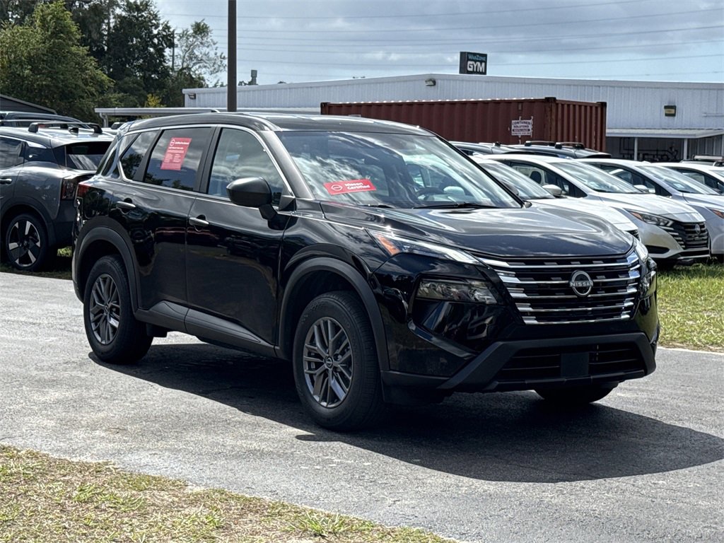 Certified 2025 Nissan Rogue S image 2