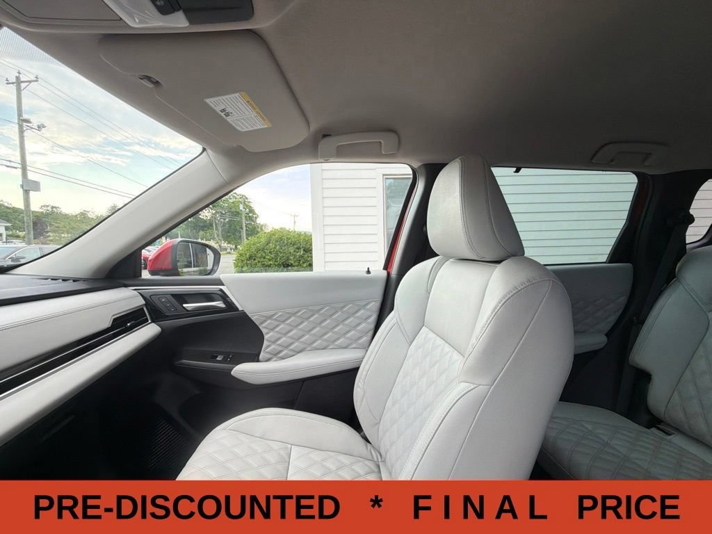 Used 2023 Mitsubishi Outlander SEL AWD/4WD image 50