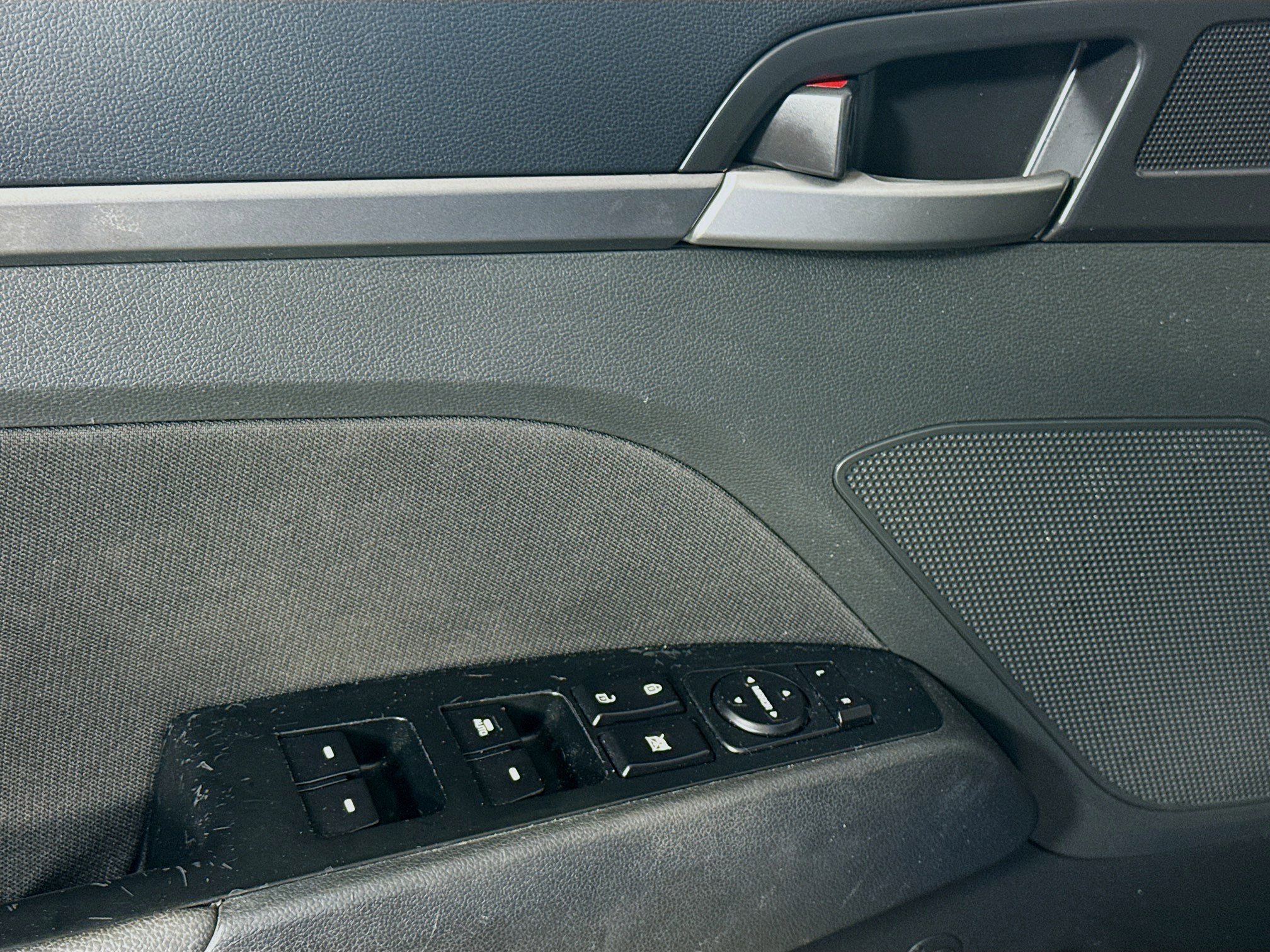 Used 2017 Hyundai Elantra Value Edition w/ Cargo Package image 24