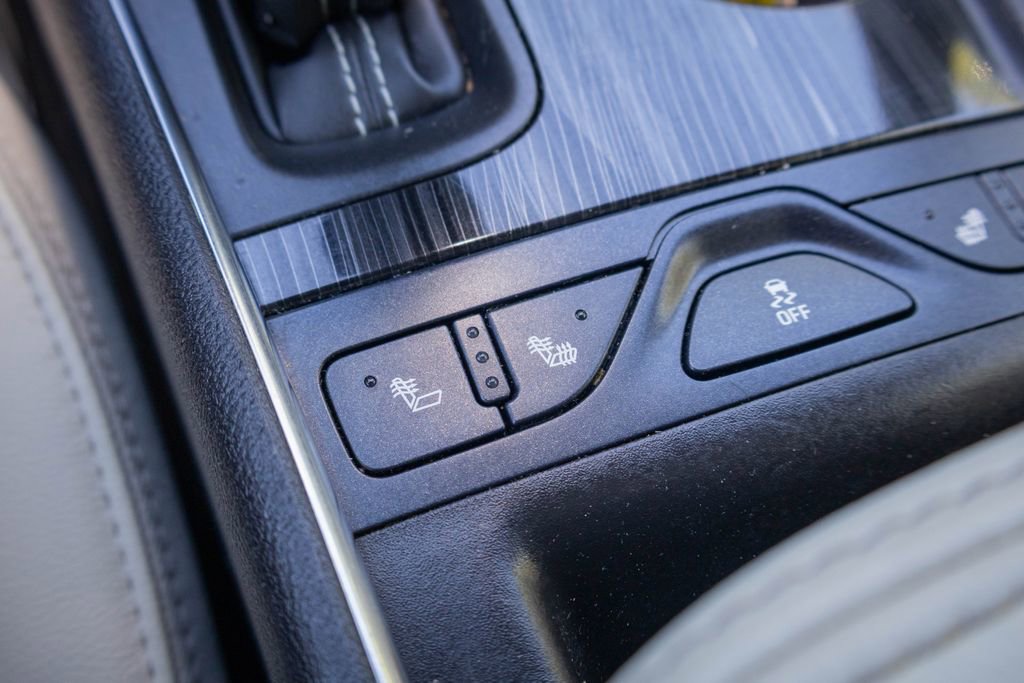 Used 2018 Chevrolet Impala Premier FWD image 23